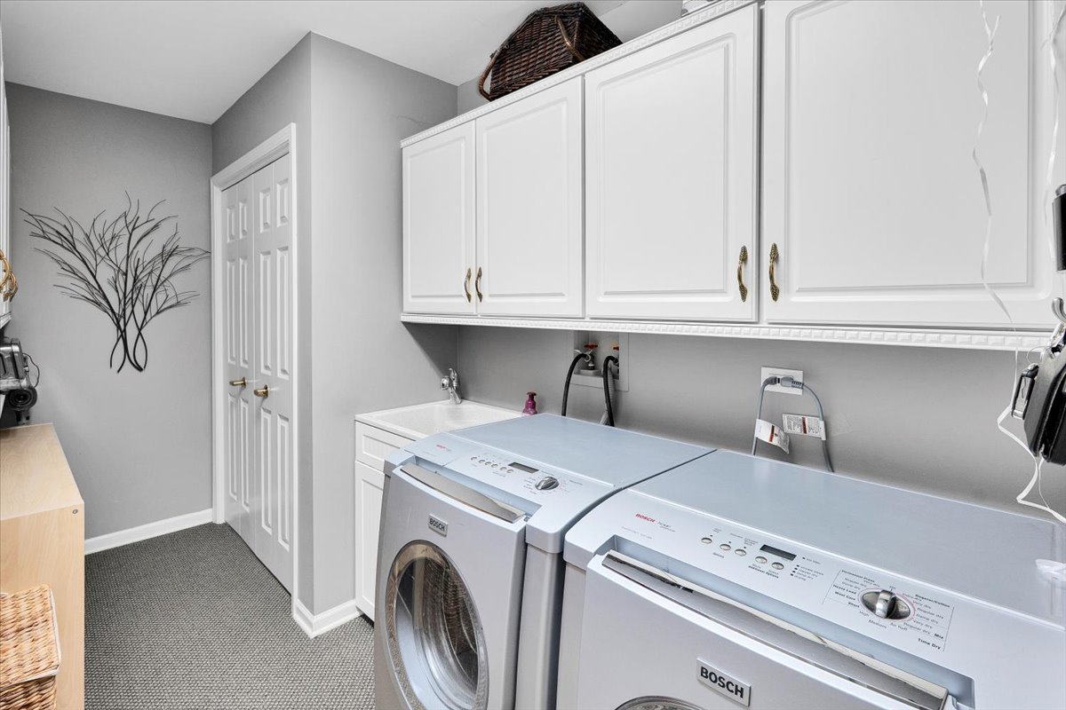 565 Blackberry Ridge Drive Property Photo 15