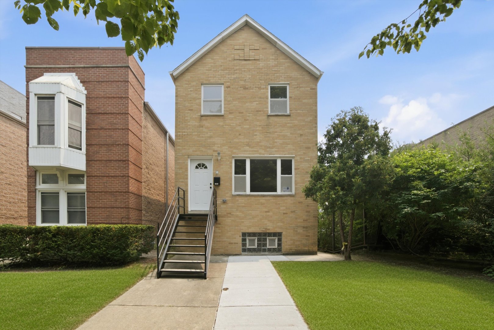 3343 S Michigan Avenue Property Photo 1