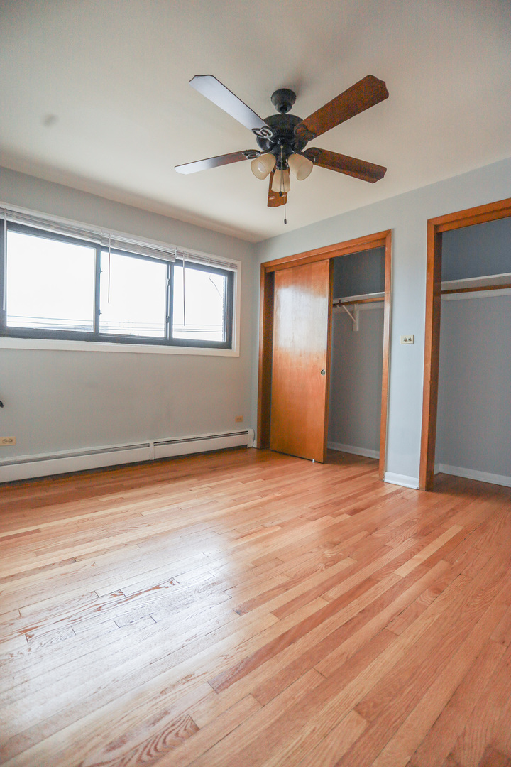 2550 W Catalpa Avenue C4 Property Photo 10