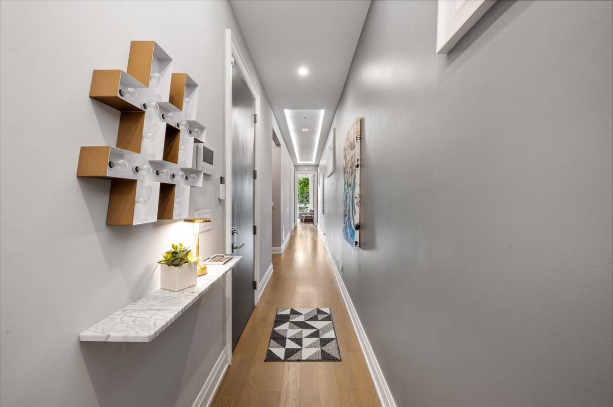 729 W Diversey Parkway 2 Property Photo 3
