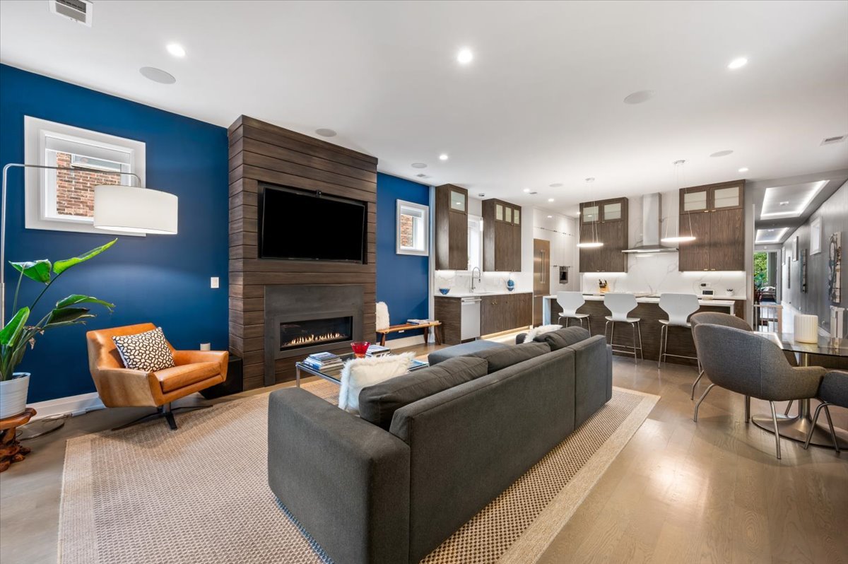 729 W Diversey Parkway 2 Property Photo 11