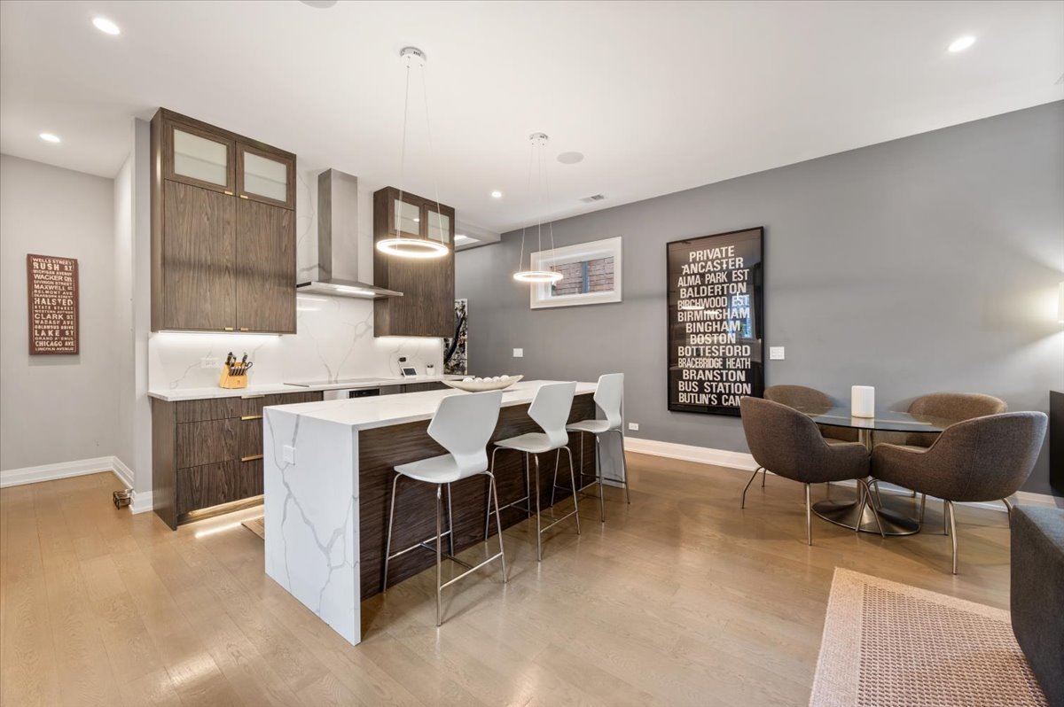 729 W Diversey Parkway 2 Property Photo 13