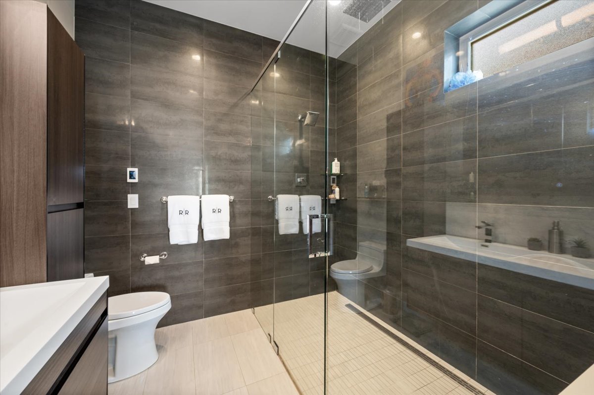 729 W Diversey Parkway 2 Property Photo 22
