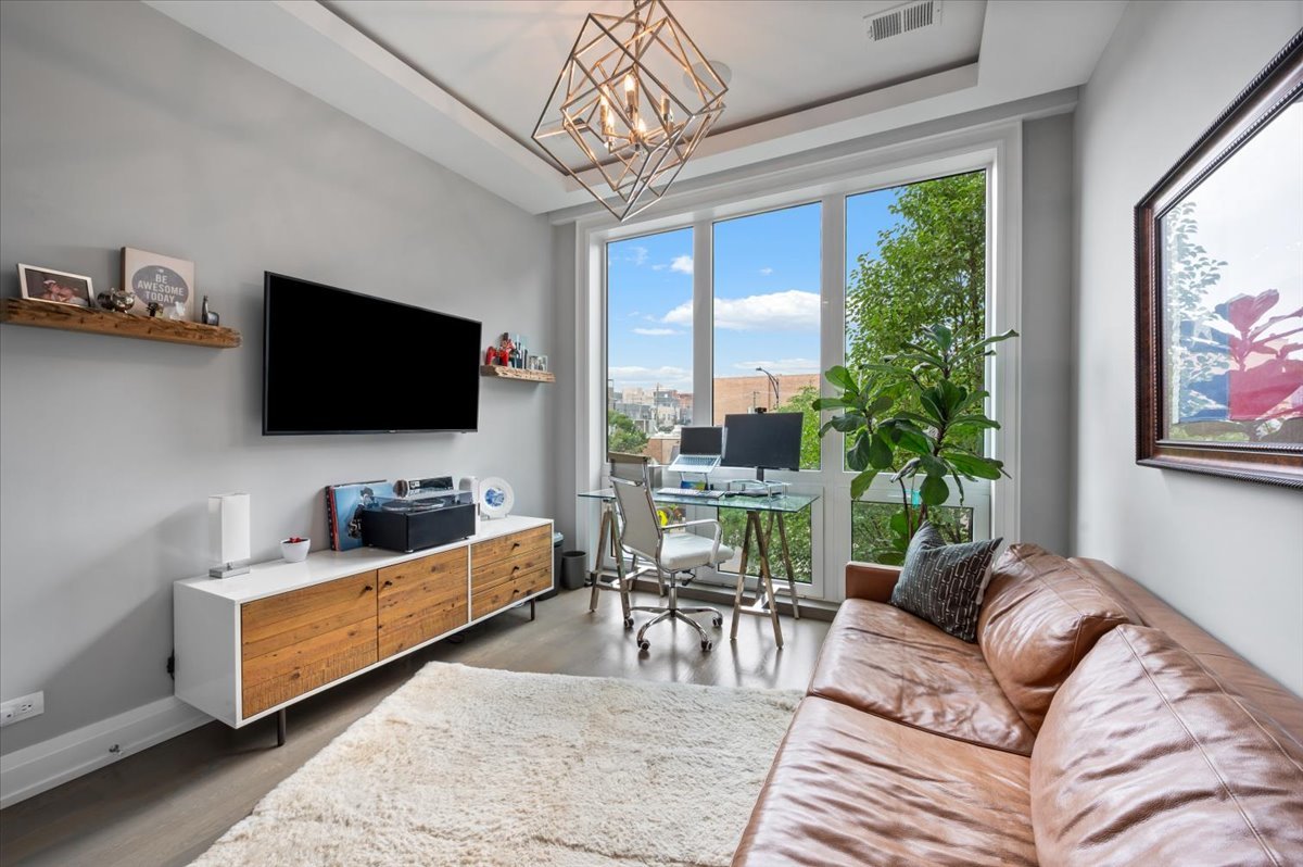 729 W Diversey Parkway 2 Property Photo 23