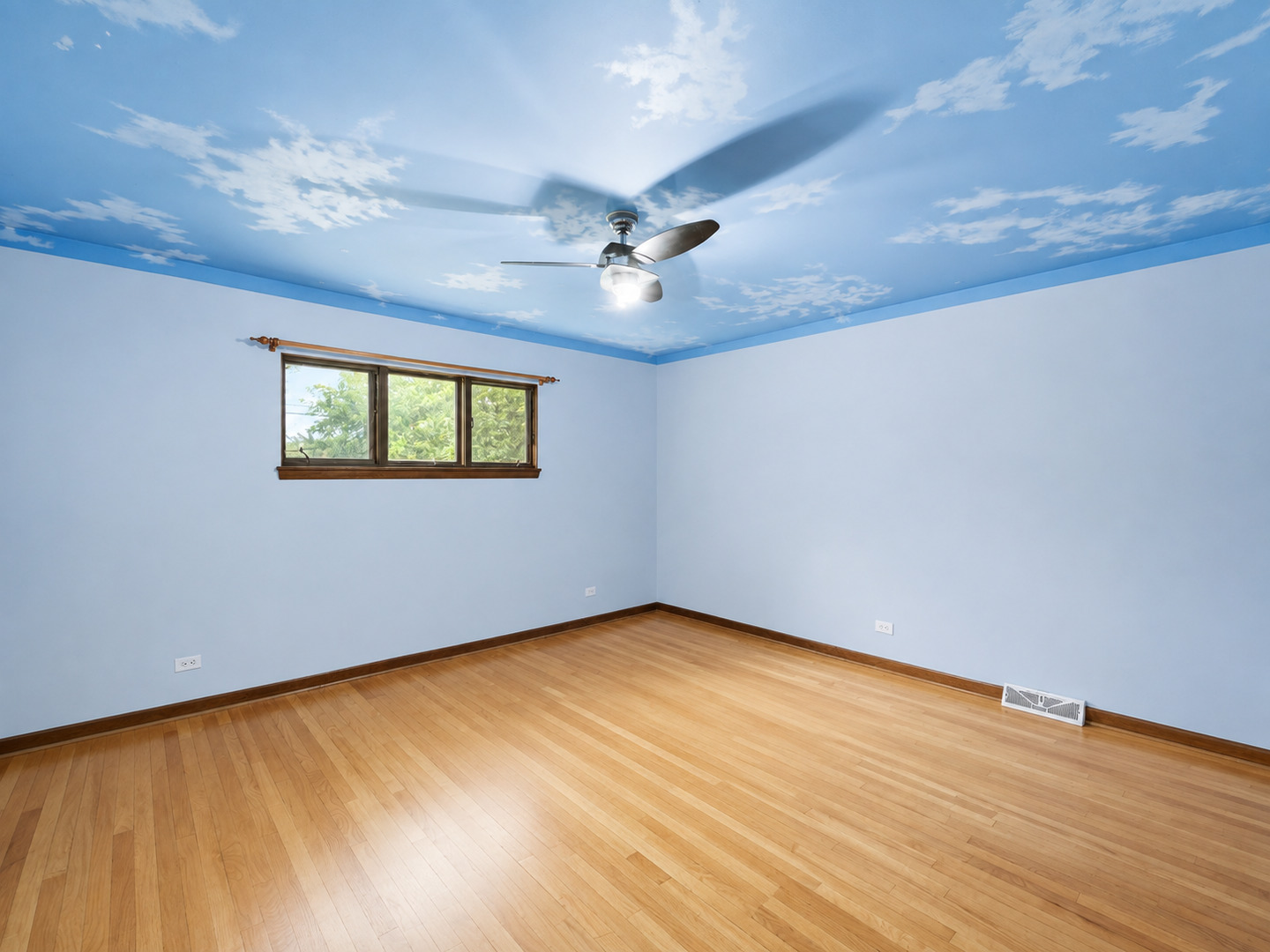 4308 Elm Avenue Property Photo 8