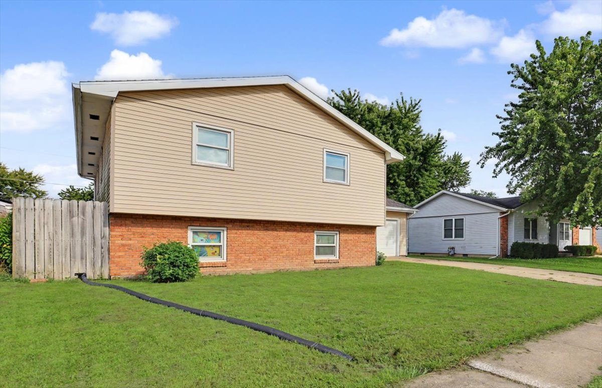 1300 N Motorola Drive Property Photo 4
