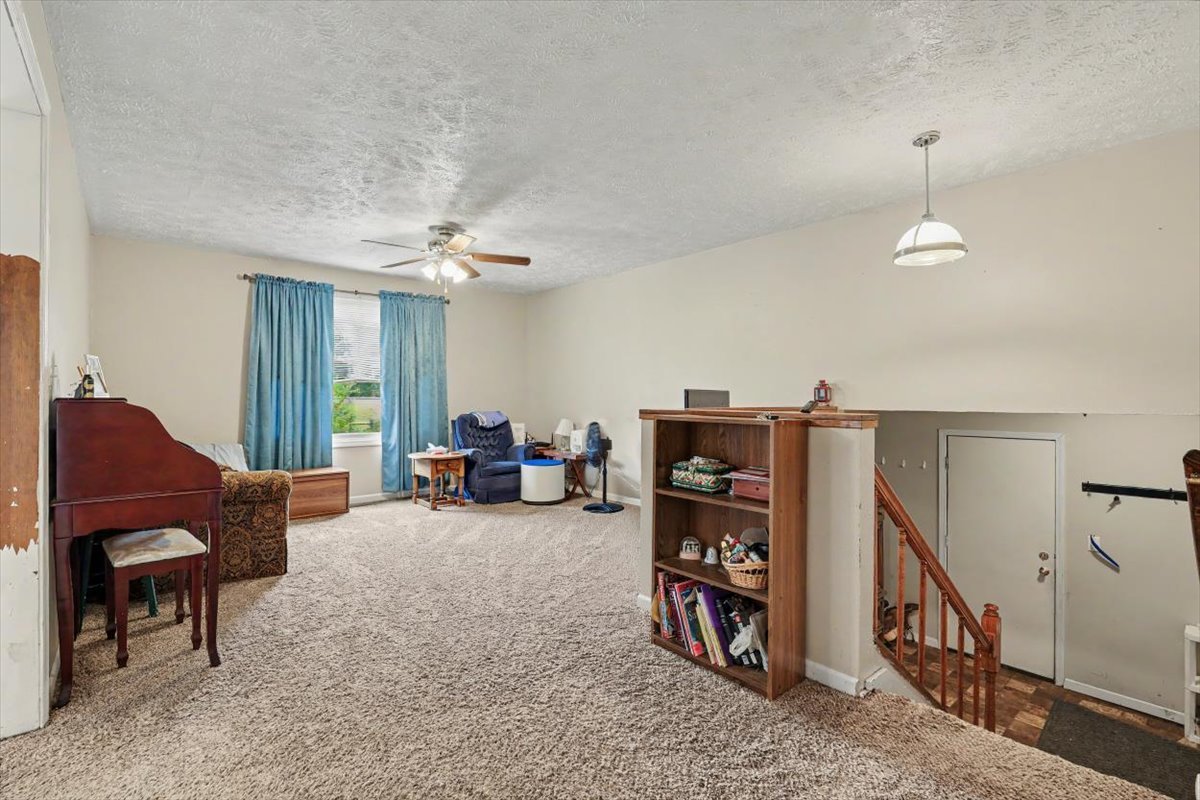 1300 N Motorola Drive Property Photo 8