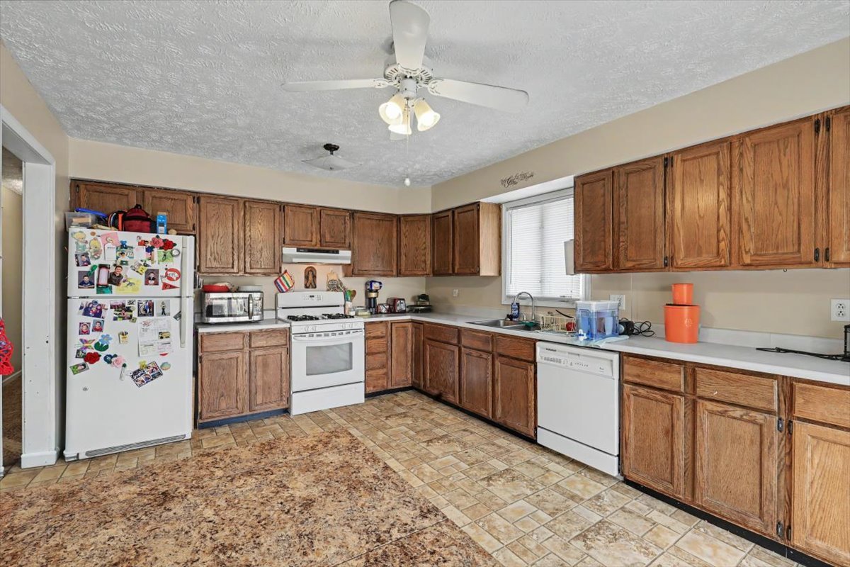 1300 N Motorola Drive Property Photo 12