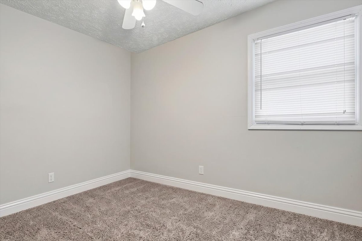 1300 N Motorola Drive Property Photo 17