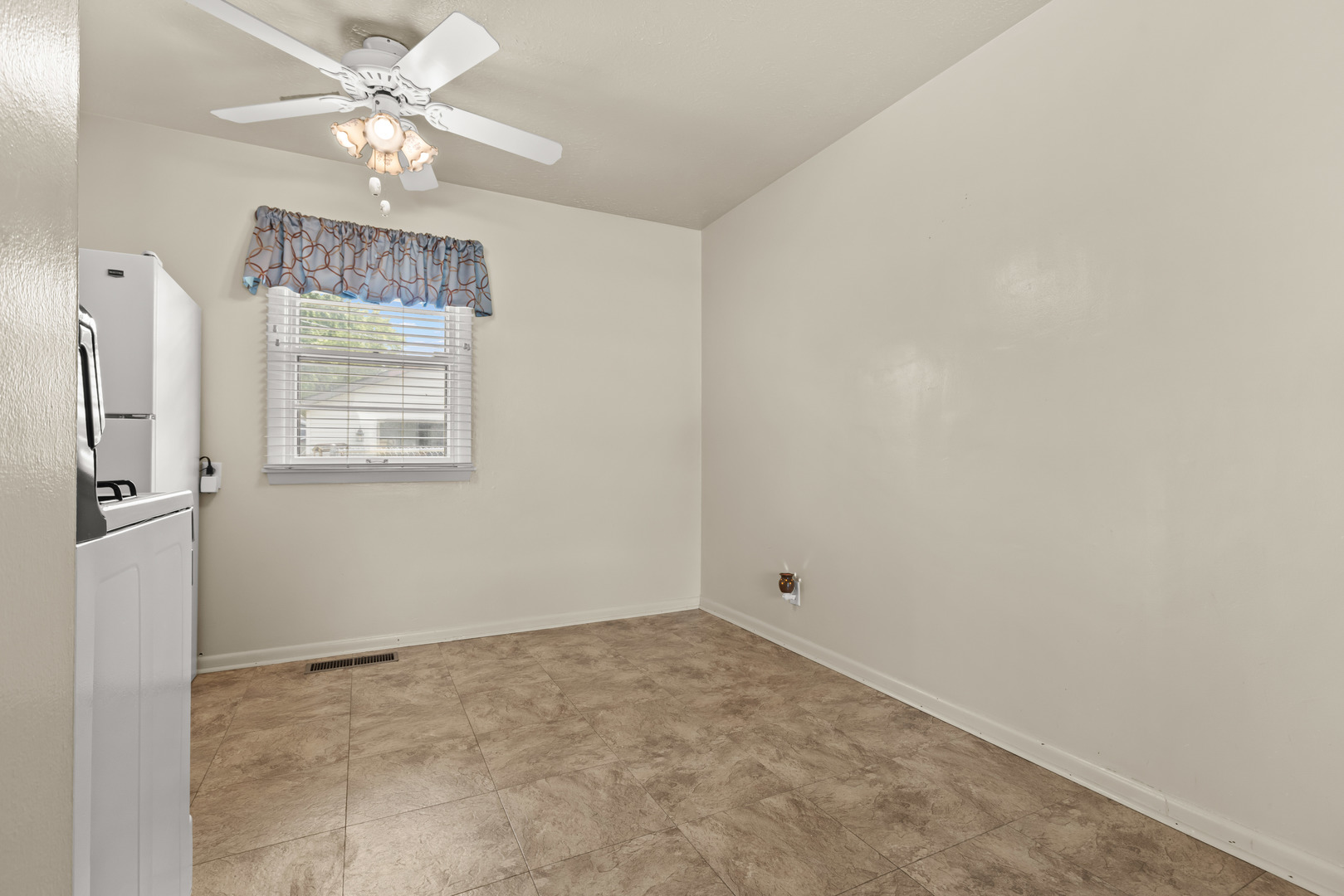 2013 Evans Avenue Property Photo 5