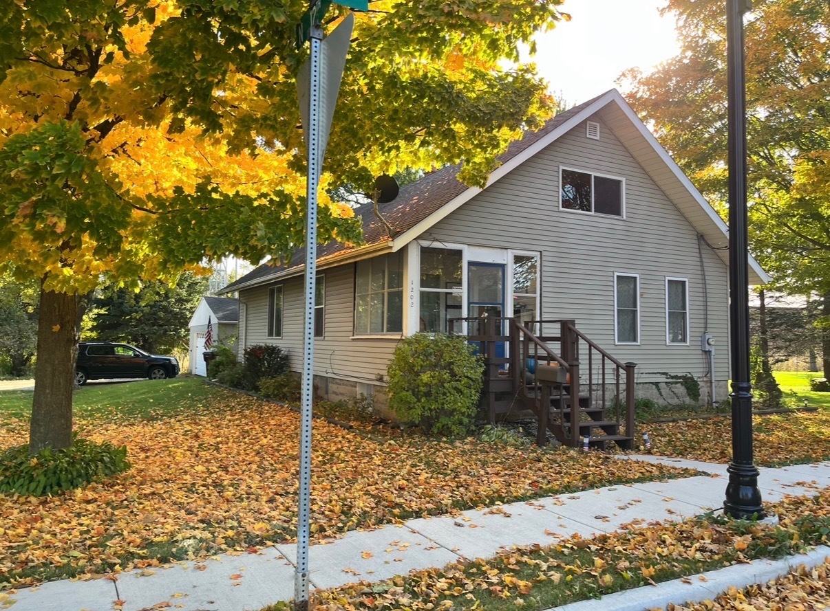 1202 2nd Avenue Property Photo 1