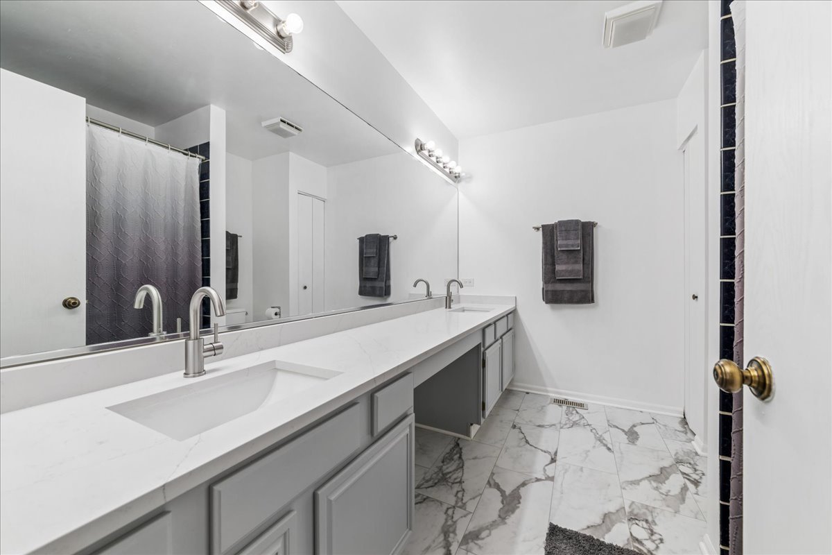 1024 Lakewood Circle Property Photo 13