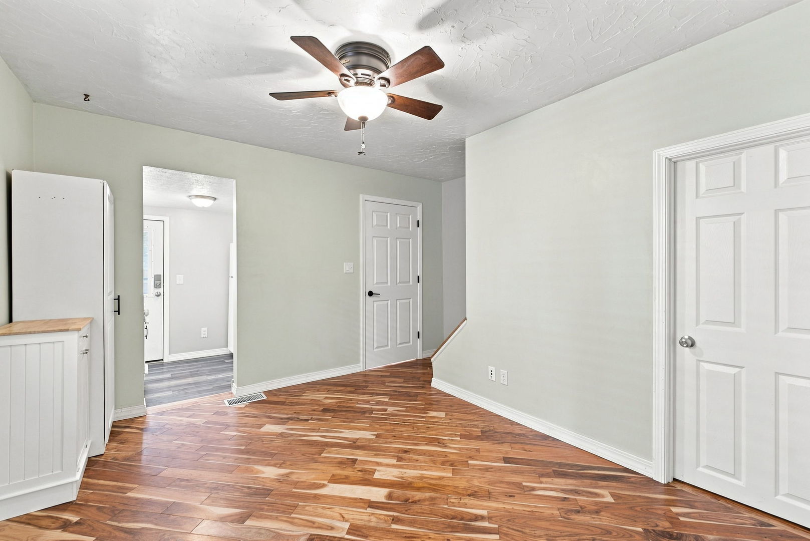 2335 33rd Street Property Photo 7