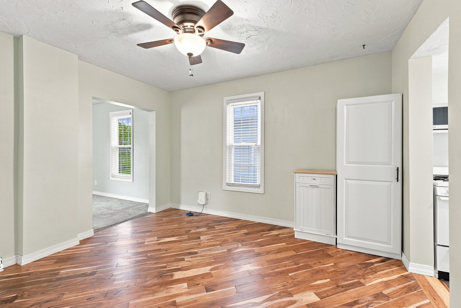 2335 33rd Street Property Photo 8