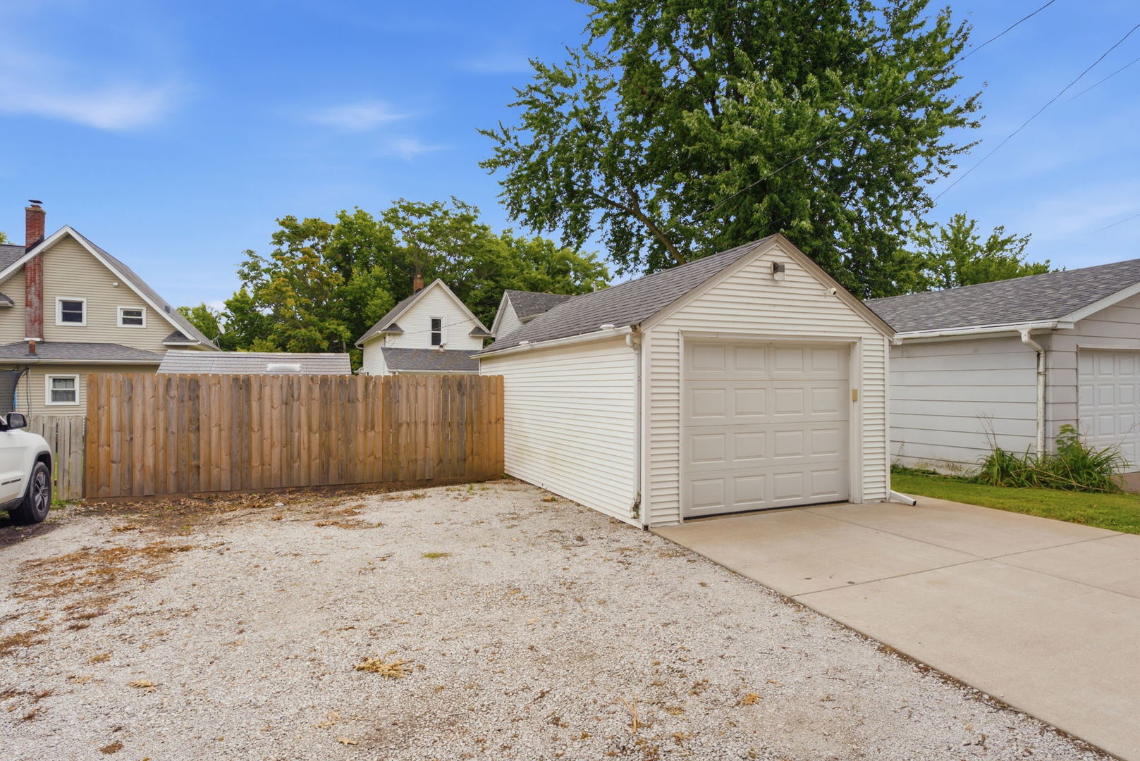 2335 33rd Street Property Photo 17
