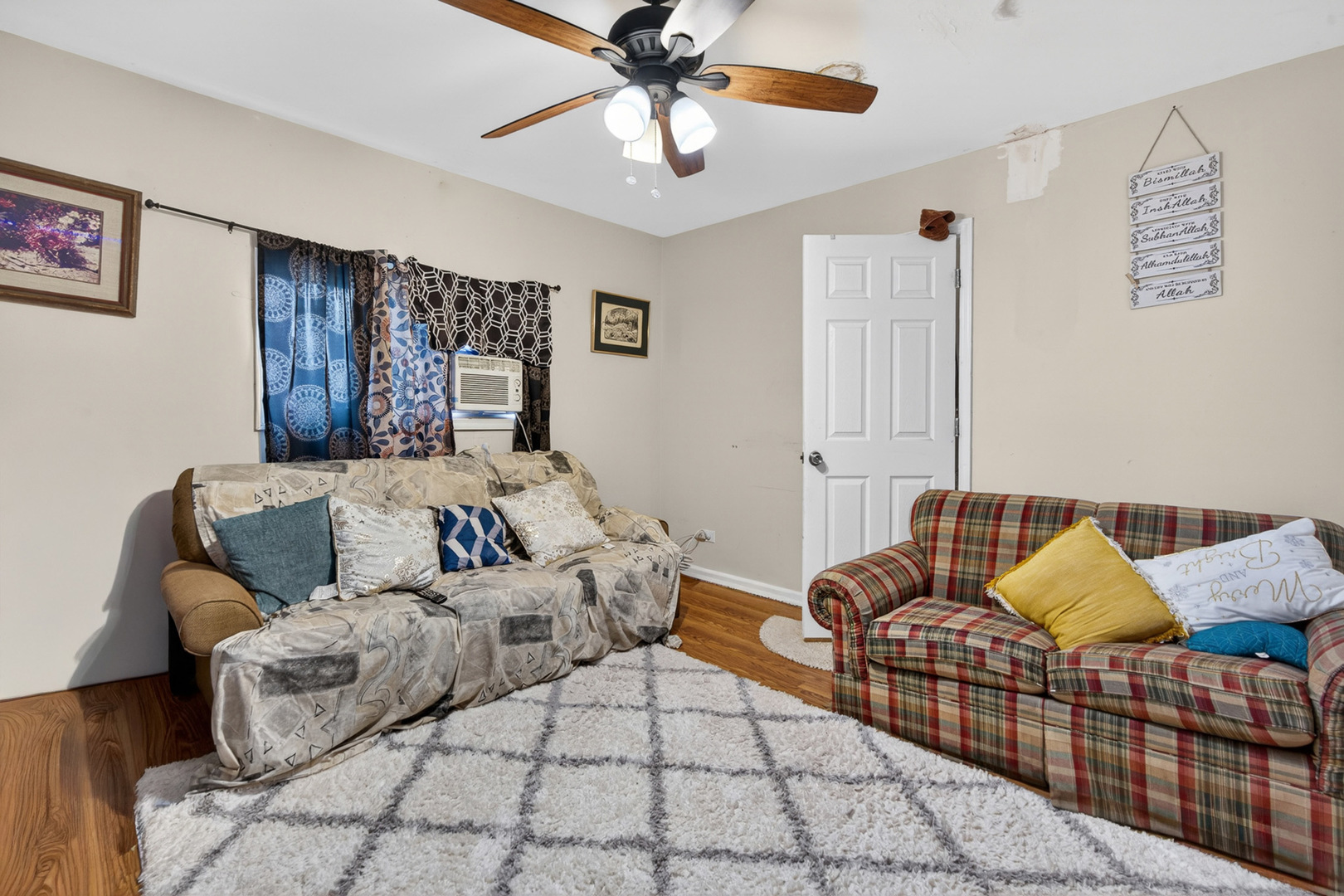 3512 W Belden Avenue Property Photo 2