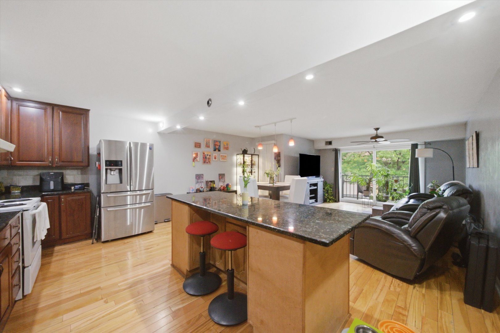 12737316 Property Photo 3