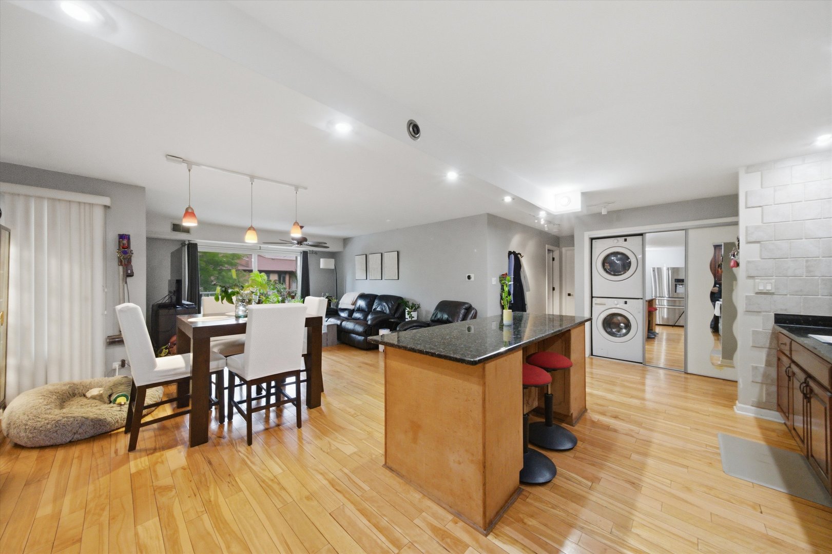 12737316 Property Photo 4