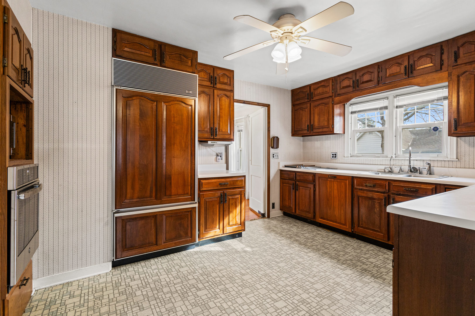 400 3rd Street Property Photo 14