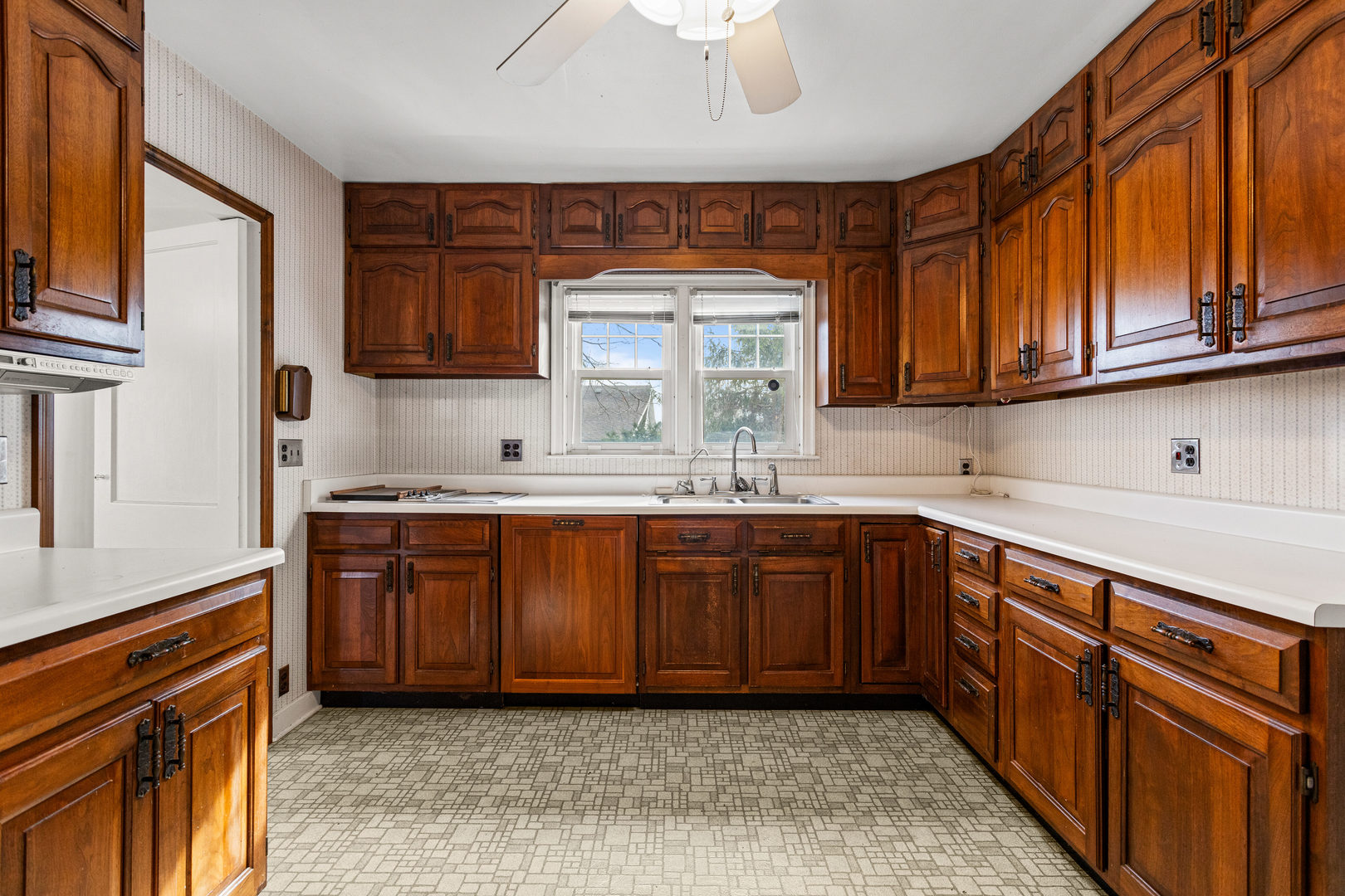 400 3rd Street Property Photo 15