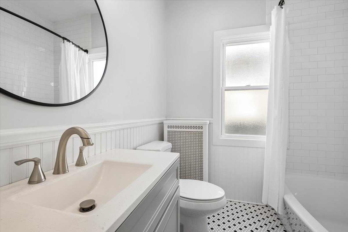 5107 N Lowell Avenue Property Photo 11