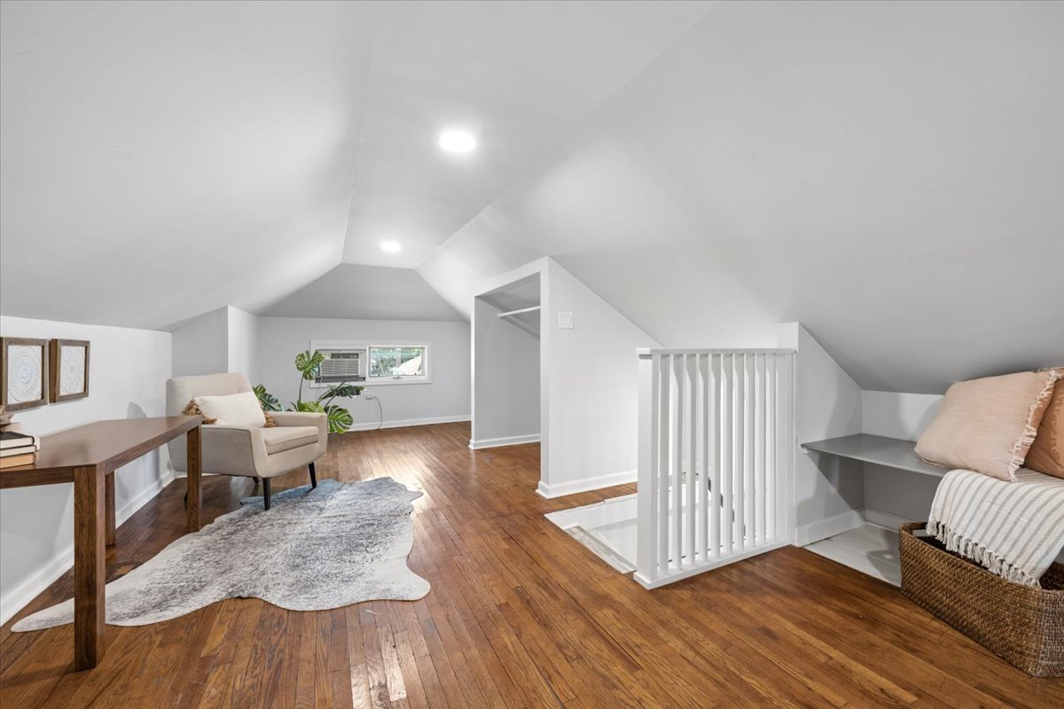 5107 N Lowell Avenue Property Photo 22