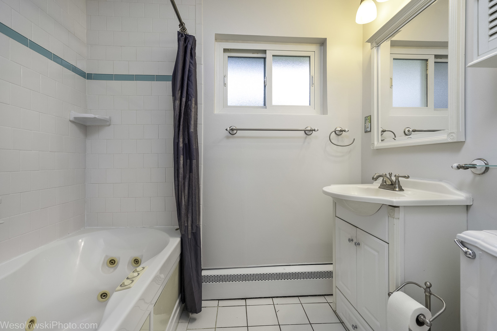 651 South Boulevard 3 Property Photo 4