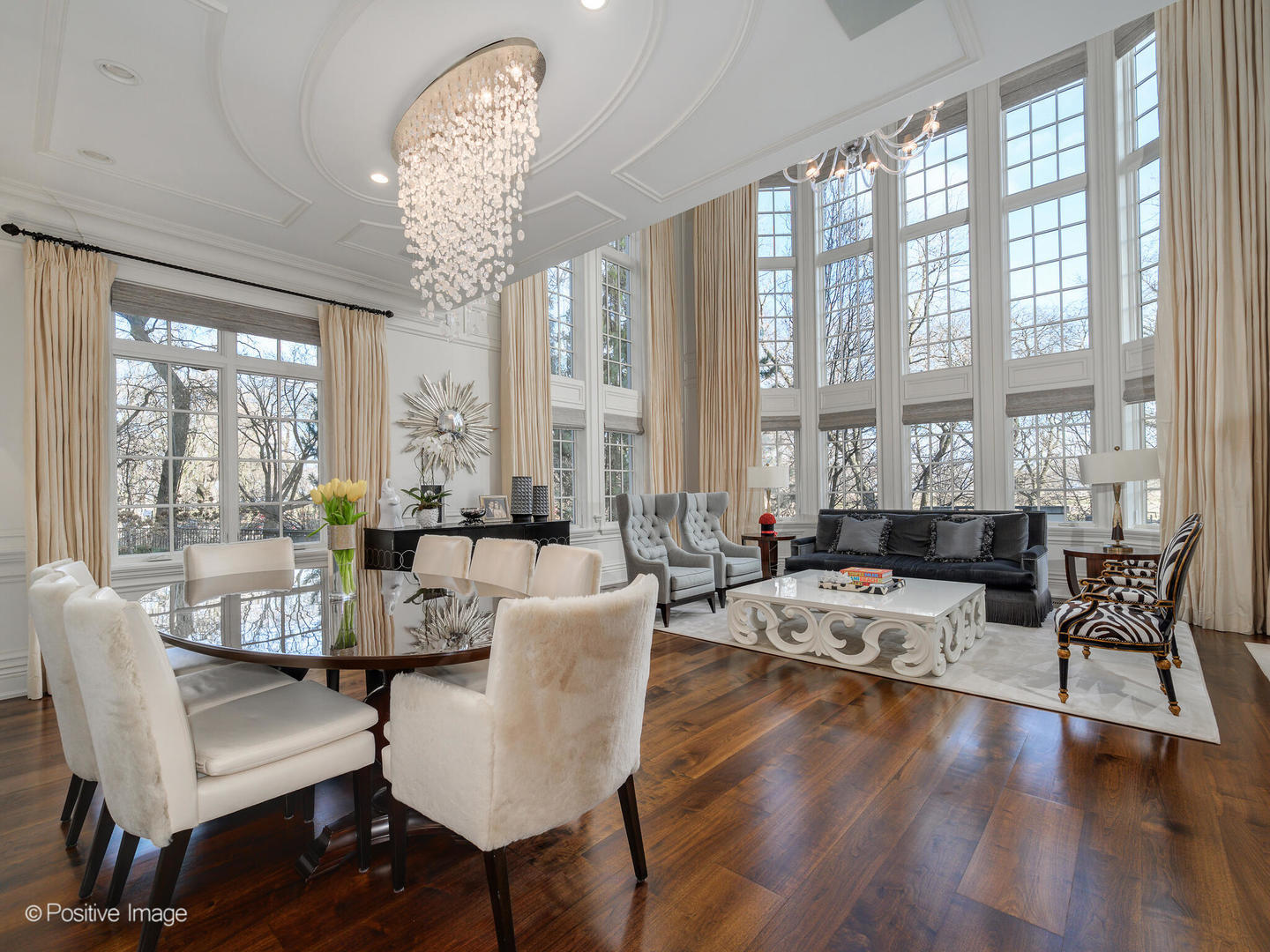 3026 N Lake Shore Drive Property Photo 4