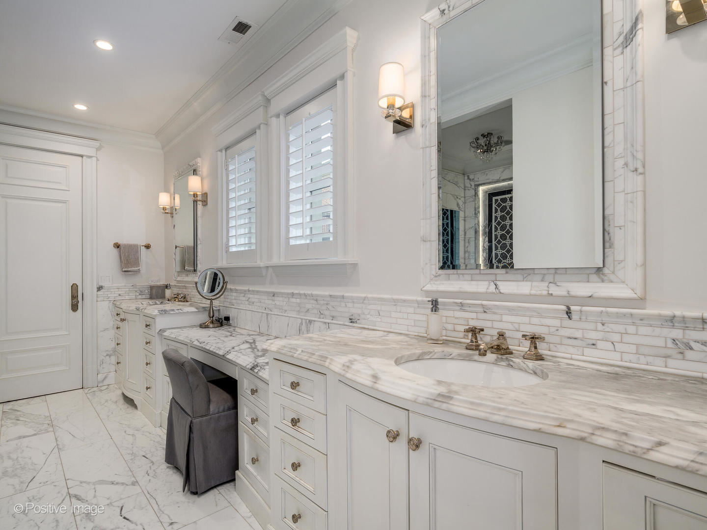 3026 N Lake Shore Drive Property Photo 21