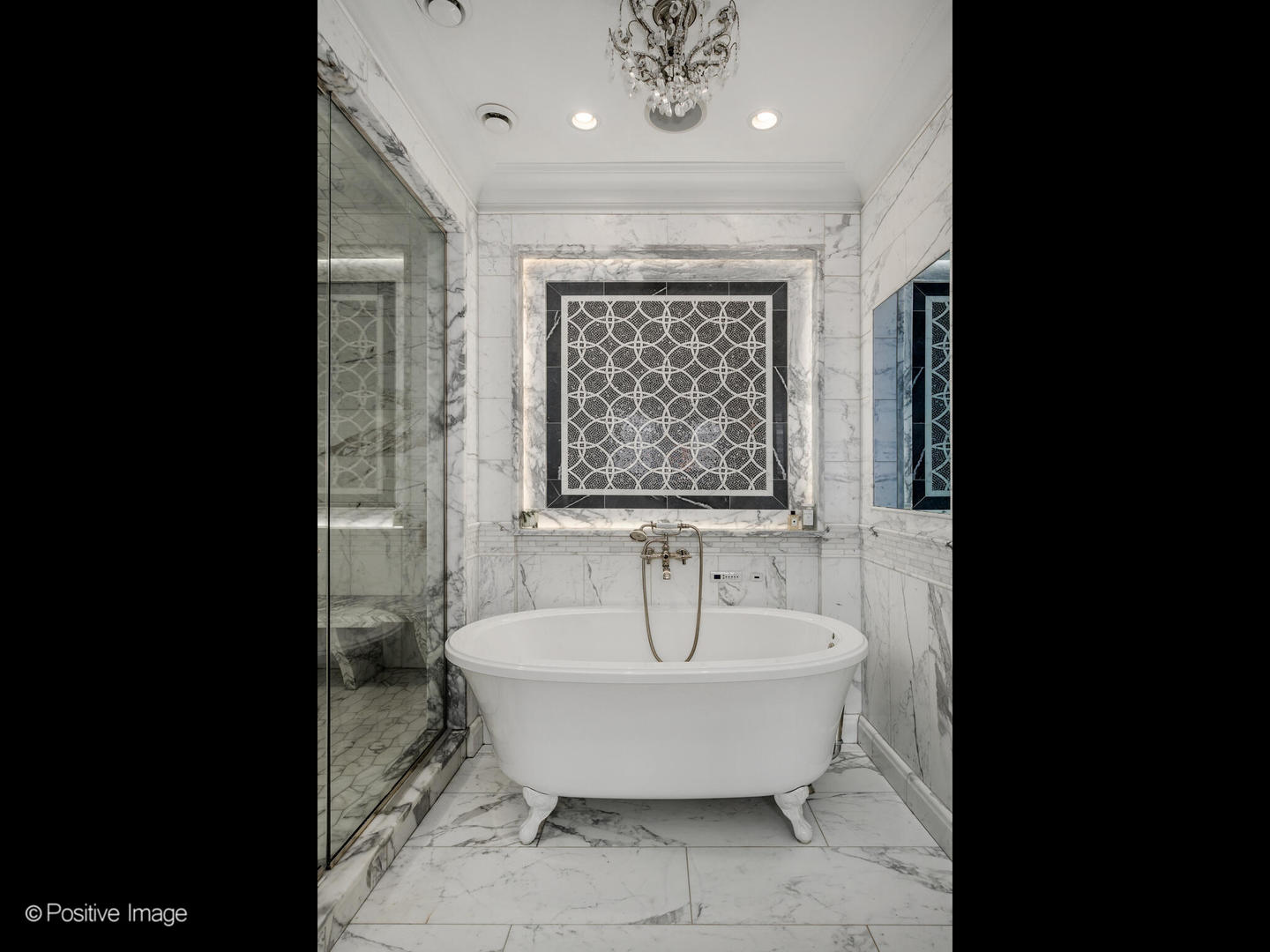 3026 N Lake Shore Drive Property Photo 22