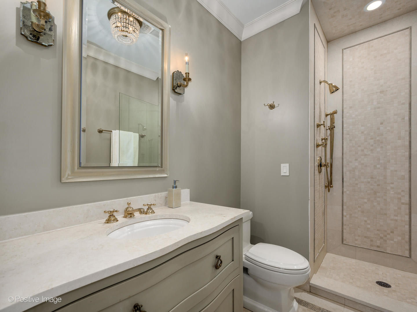 3026 N Lake Shore Drive Property Photo 33