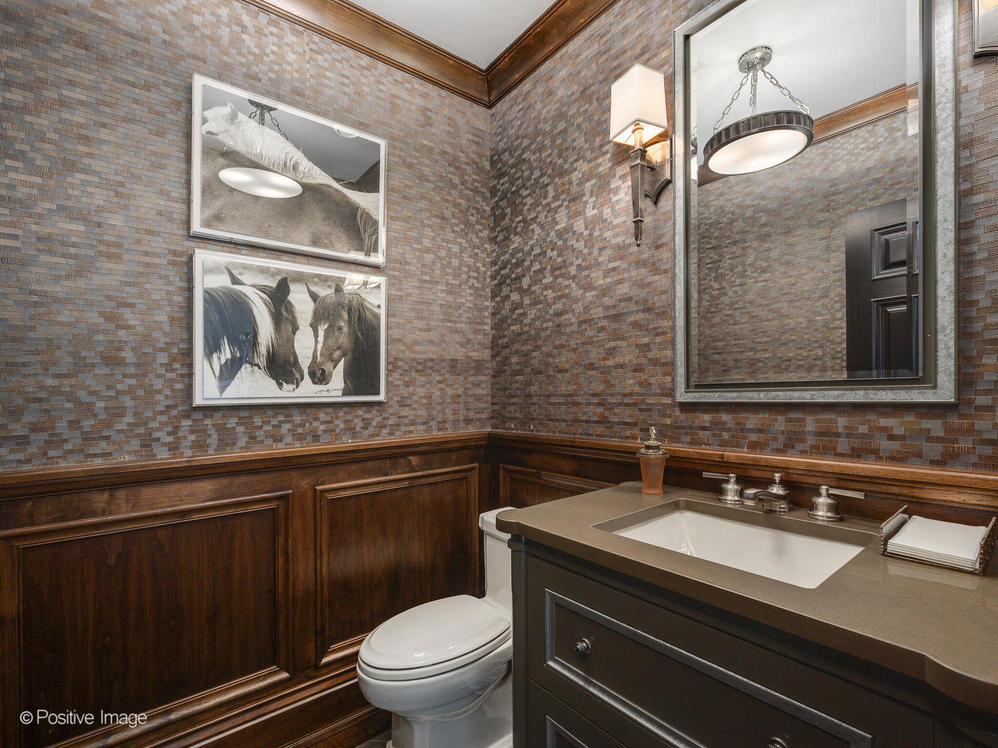 3026 N Lake Shore Drive Property Photo 39