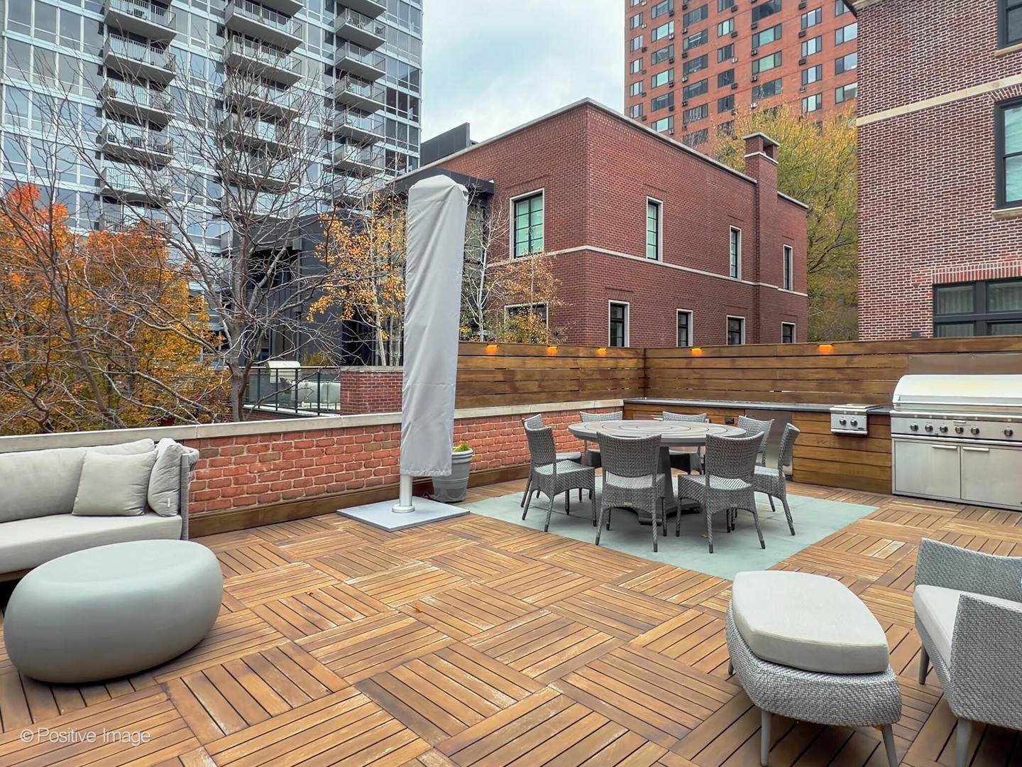 3026 N Lake Shore Drive Property Photo 49