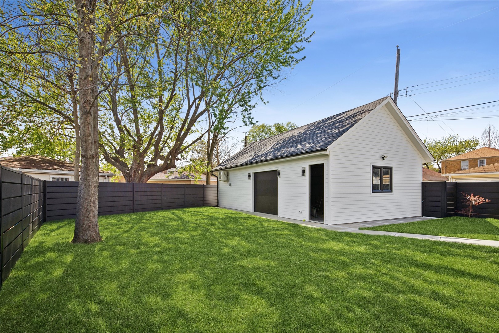 6022 N Ionia Avenue Property Photo 47