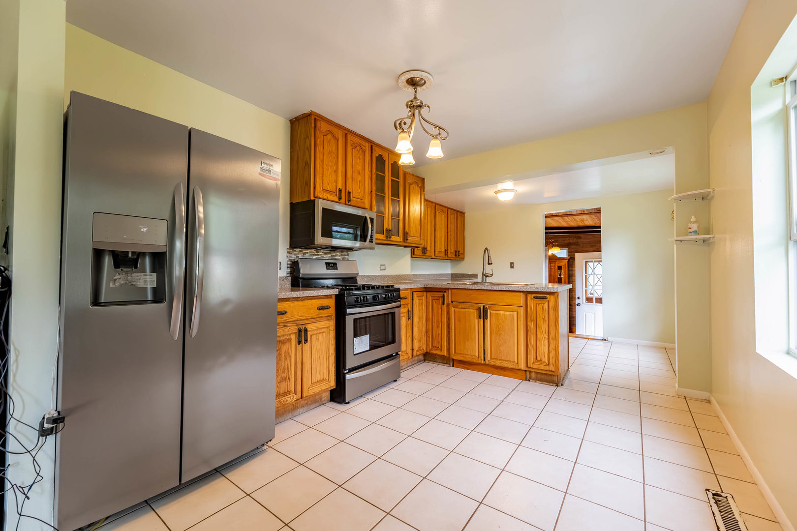 115 N State Street Property Photo 4