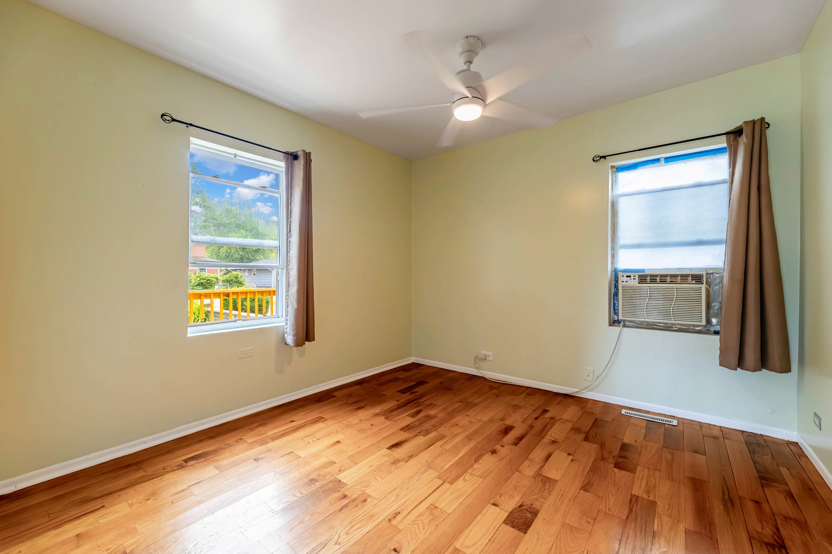 115 N State Street Property Photo 16