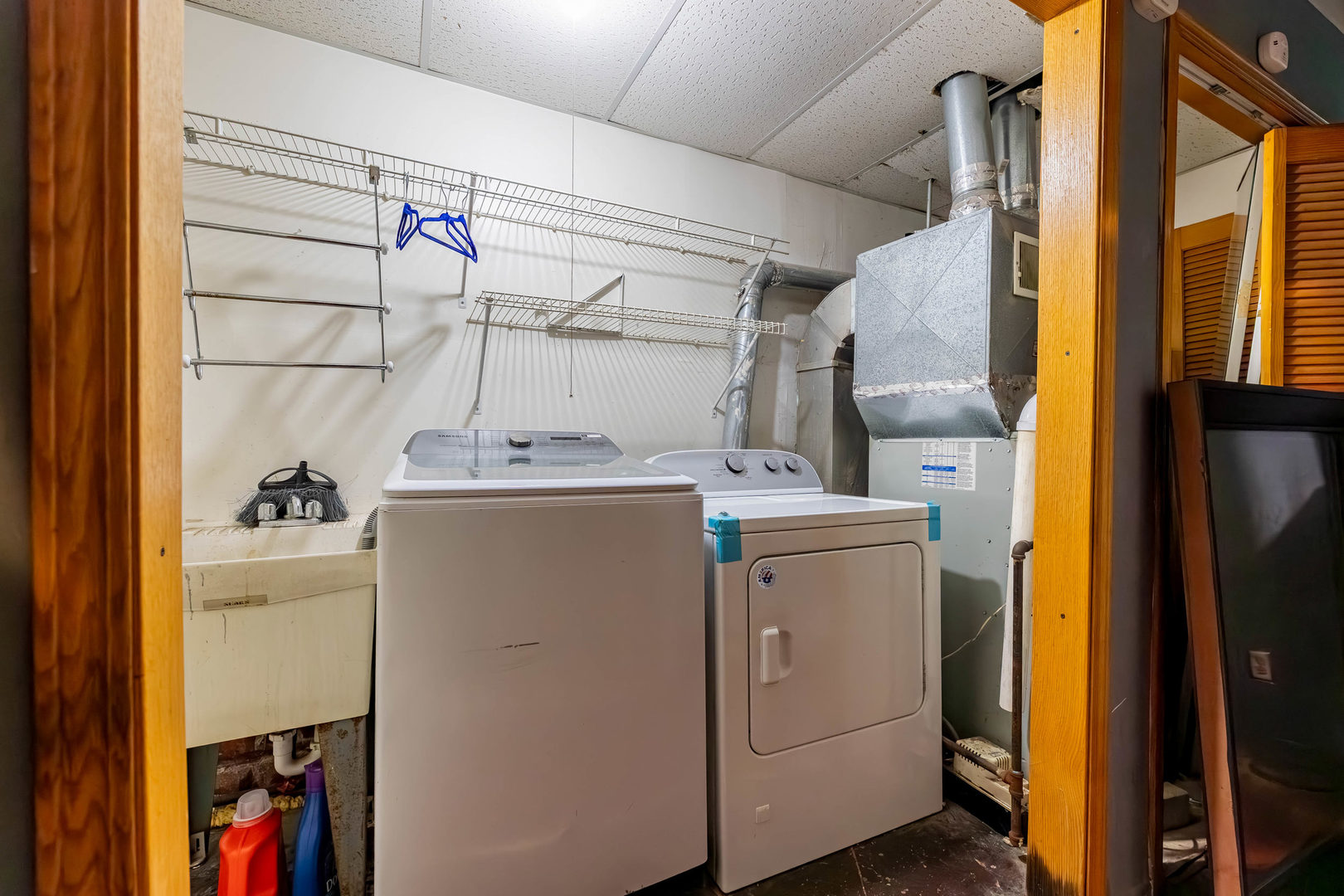 115 N State Street Property Photo 18