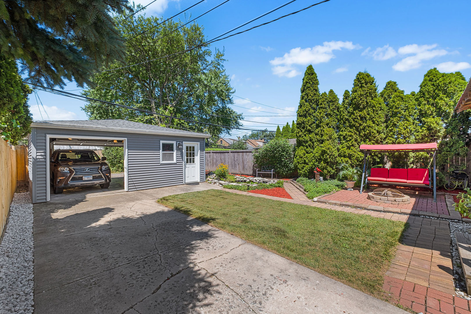 5126 N Mulligan Avenue Property Photo 37