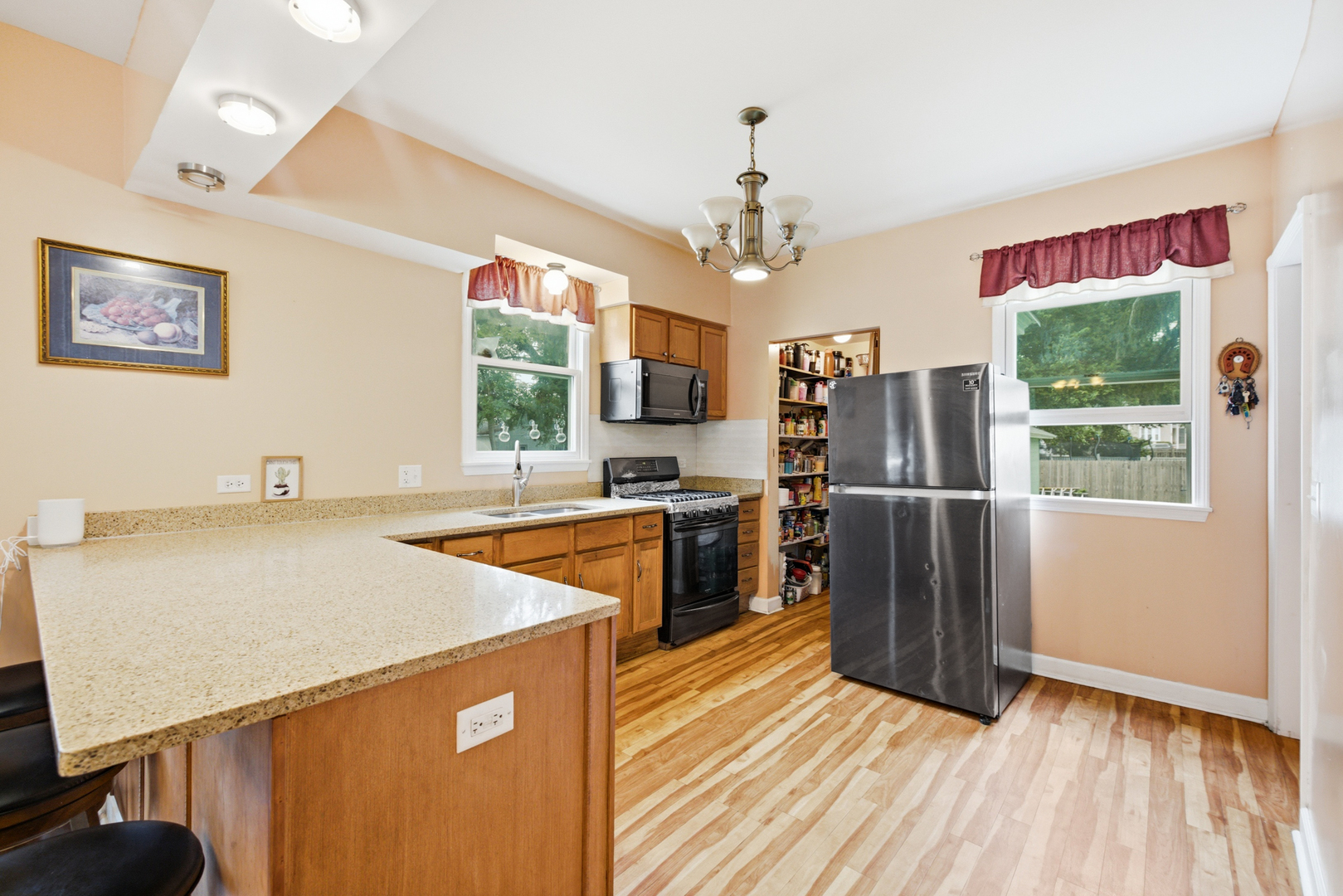 459 N Spring Street Property Photo 7