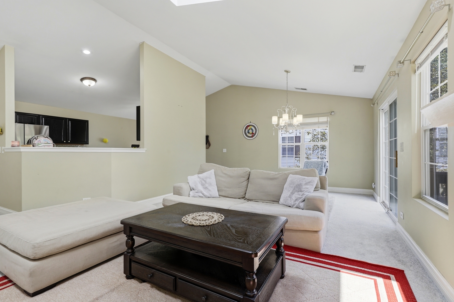 2481 Stoughton Circle Property Photo 4