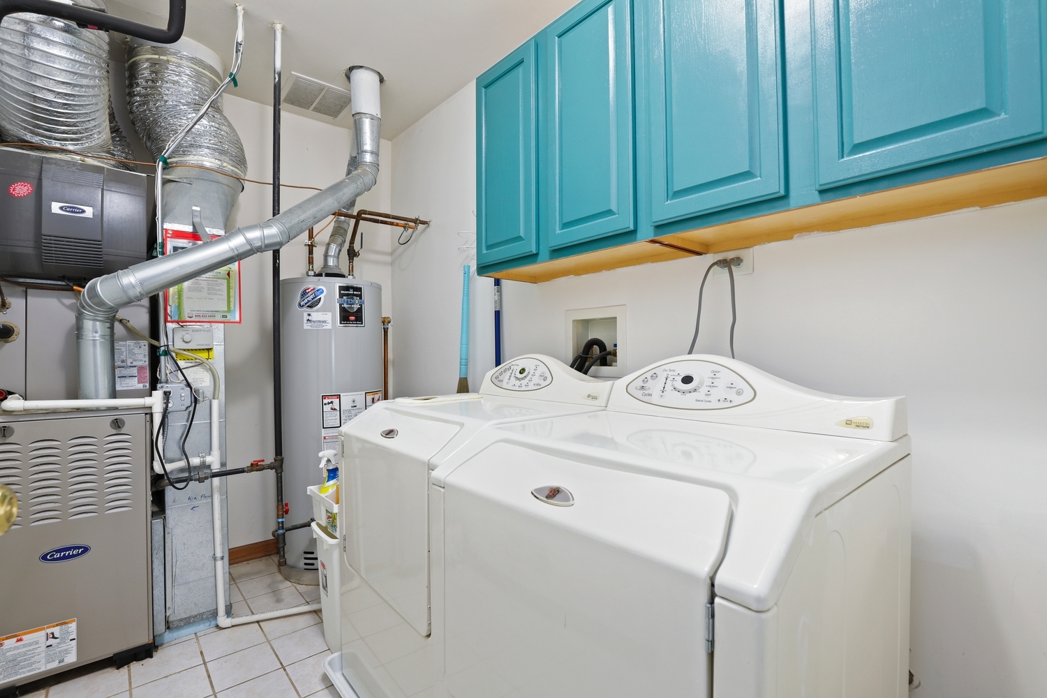 2481 Stoughton Circle Property Photo 16