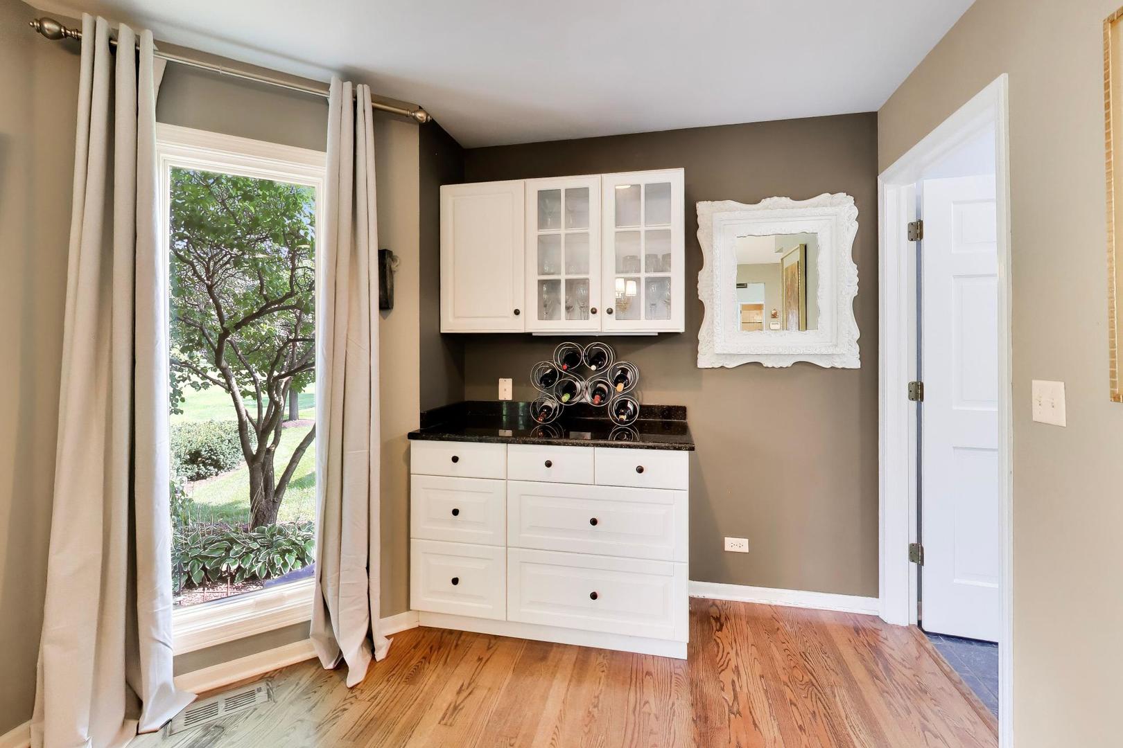 1309 S Pine Avenue Property Photo 9