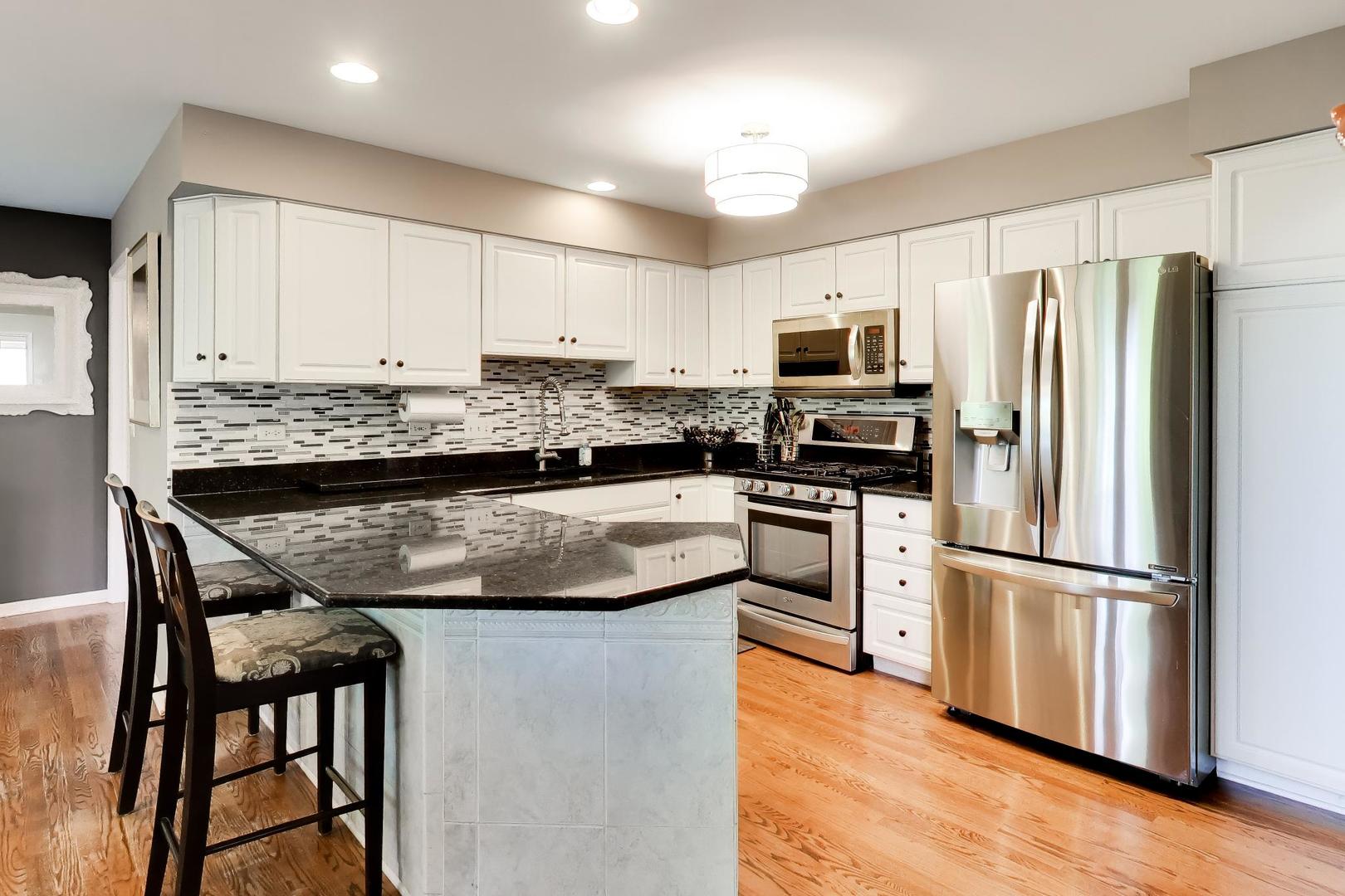 1309 S Pine Avenue Property Photo 10