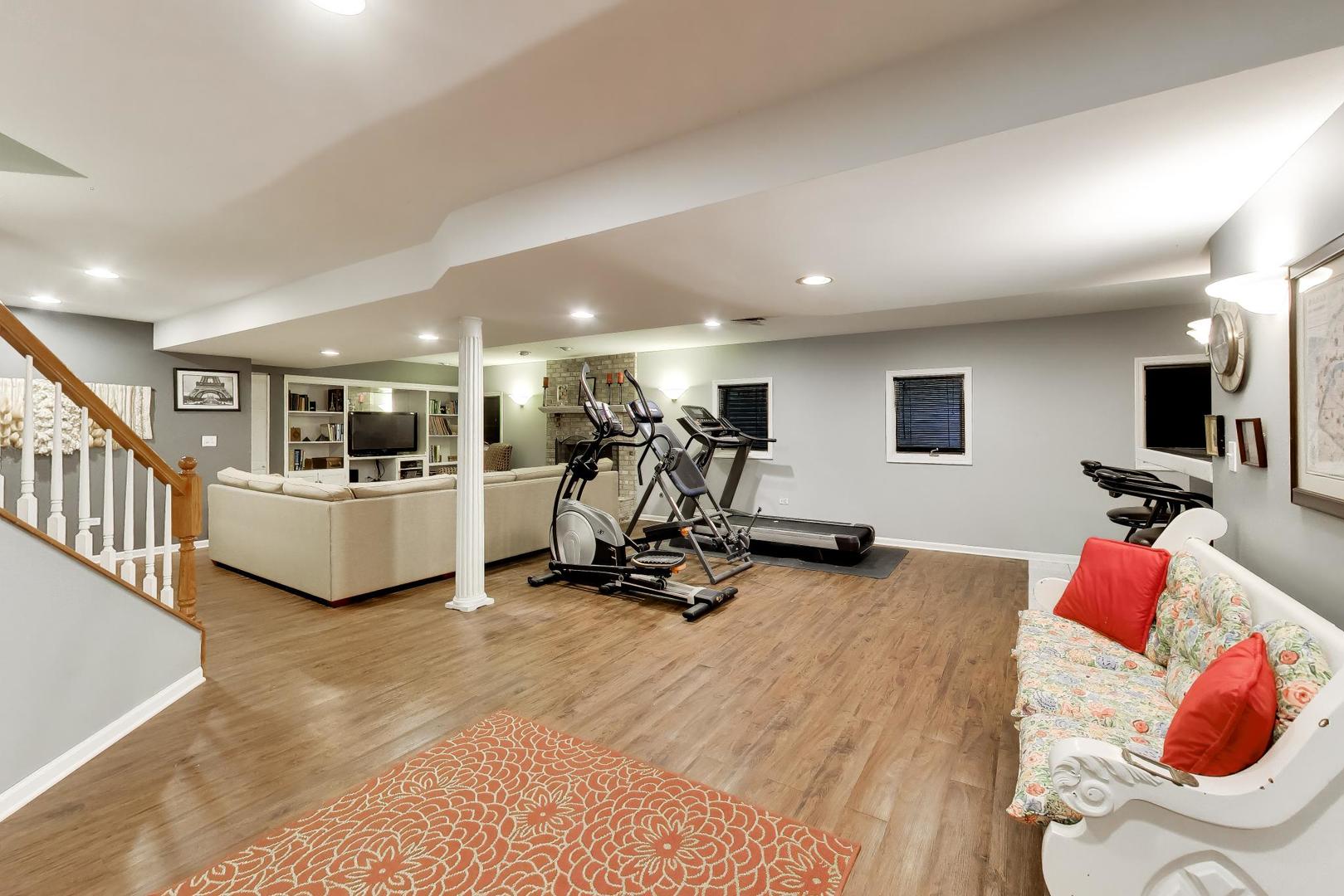 1309 S Pine Avenue Property Photo 36