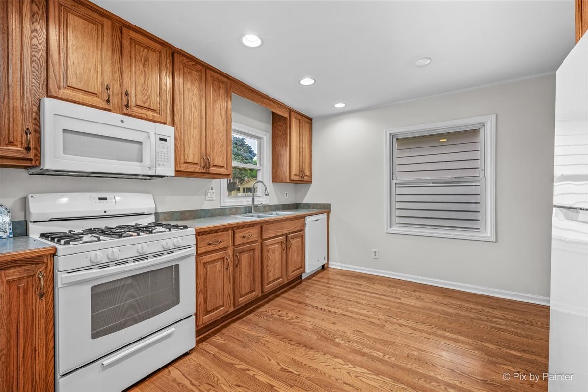 221 Sunset Terrace Property Photo 13