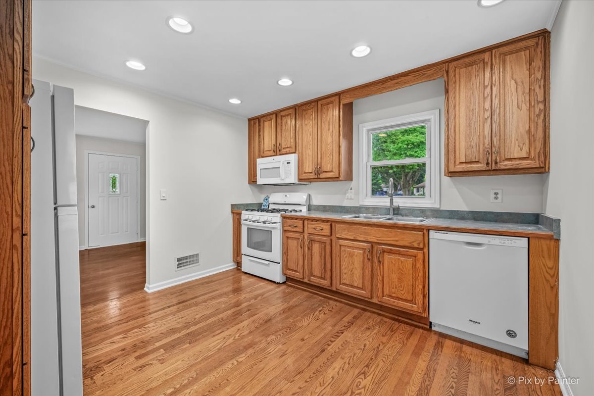 221 Sunset Terrace Property Photo 14