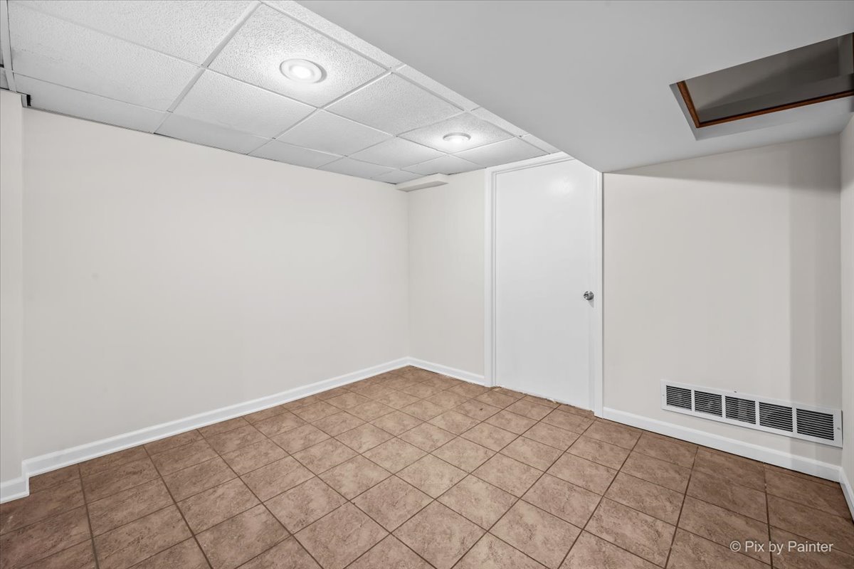 221 Sunset Terrace Property Photo 28