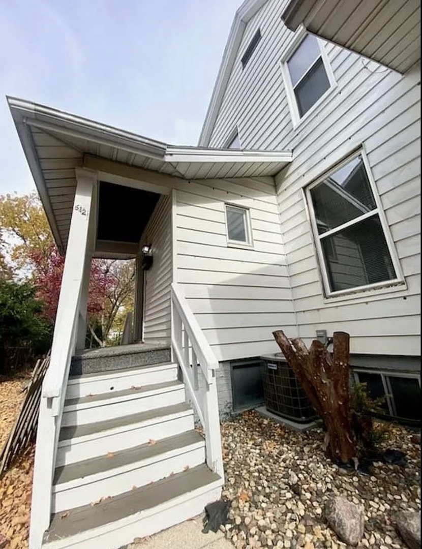 612 1/2 E Chestnut Street 2 Property Photo 2