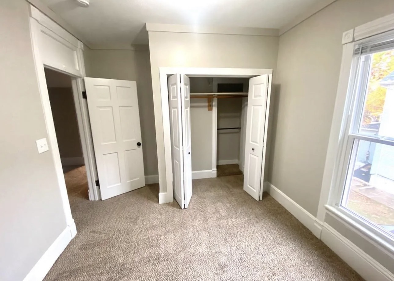 612 1/2 E Chestnut Street 2 Property Photo 11