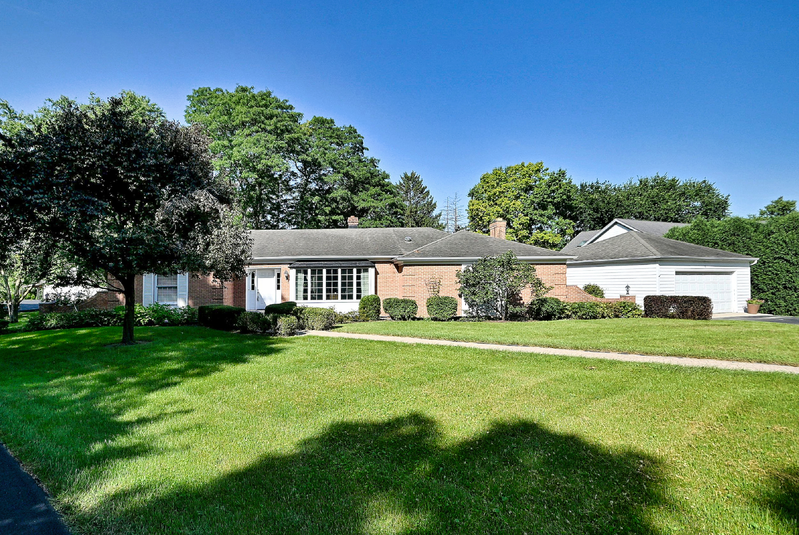 9 Dover Drive Property Photo 2